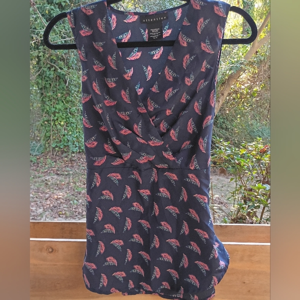 Attention Navy Feather Patterned Sleeveless Blouse